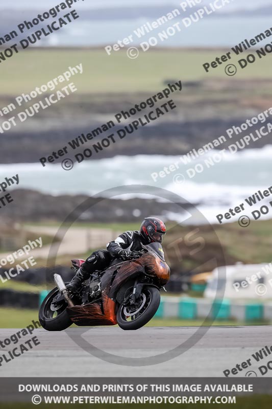 anglesey no limits trackday;anglesey photographs;anglesey trackday photographs;enduro digital images;event digital images;eventdigitalimages;no limits trackdays;peter wileman photography;racing digital images;trac mon;trackday digital images;trackday photos;ty croes